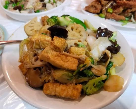 Tofu Aux Légumes Mélangés (Tofu with Mixed Vegetable) 杂菜豆腐